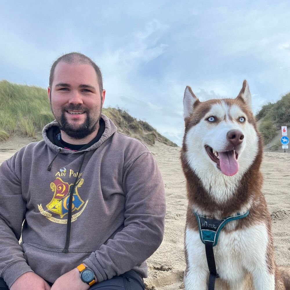 Luna and Alex on the beach